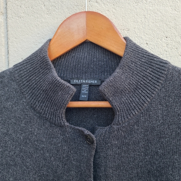 Eileen Fisher | Button-Down Cashmere-Blend Relaxed Cardigan in Charcoal Size XS - Picture 3 of 10